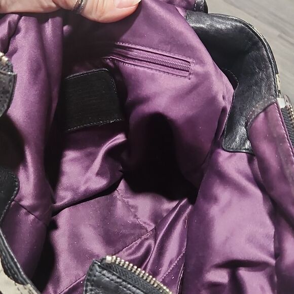 Coach Signature BLK/GRY Madison Tote - Picture 10 of 12